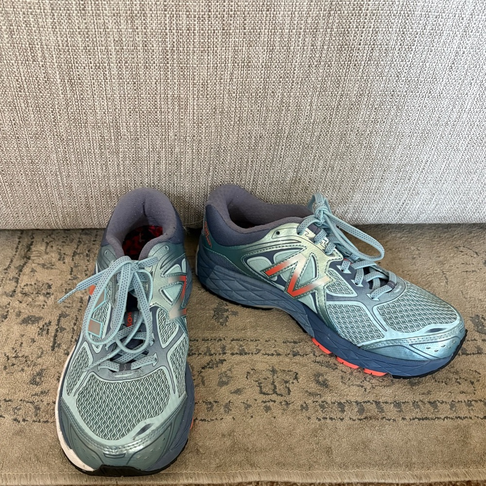 New Balance 860 Blue and Pink Women's Running Shoes